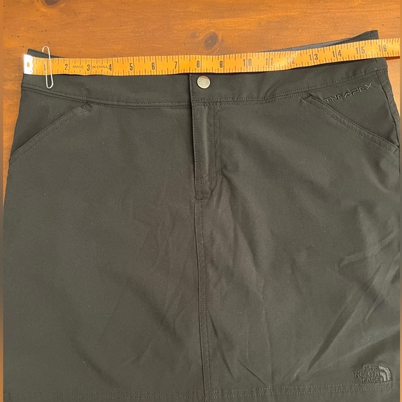 THE NORTH FACE Black Apex Skirt Skort - Picture 11 of 16